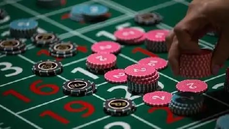 68jl Casino section showing live dealer tables and slot games for Philippines players